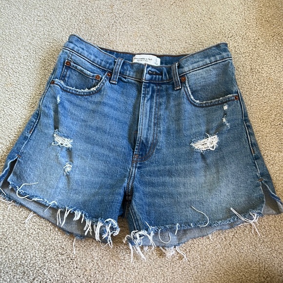 Abercrombie & Fitch Pants - Abercrombie High rise jean shorts, size 27/4 NWOT